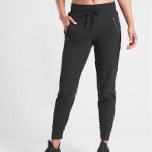 Athleta Trekkie North Jogger Pants Black Size 14